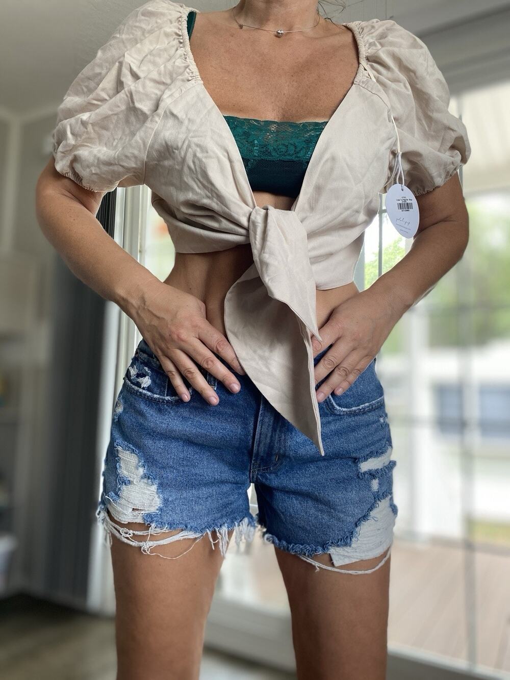PETAL & PUP Women Summer Sexy Outfit Half Sleeve Knot Front Crop Top L NWT